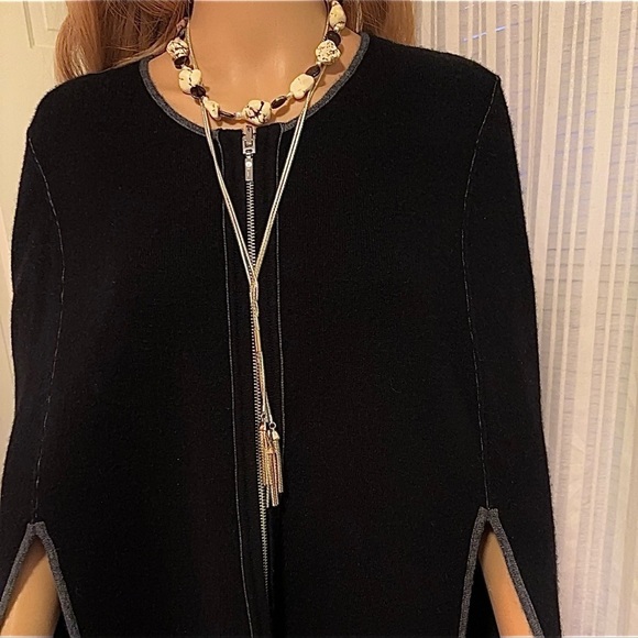 Long Drape Type Vest Reversible Black and Gray Excellent Condition Large to XL - Picture 6 of 6